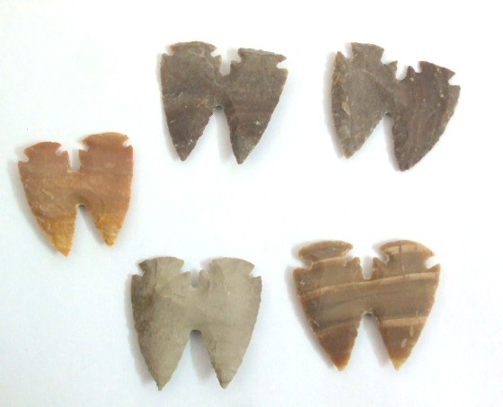 double-antic-arrowheads-natural-wholesale-agate-arrowheads-supplier-in-india.jpg