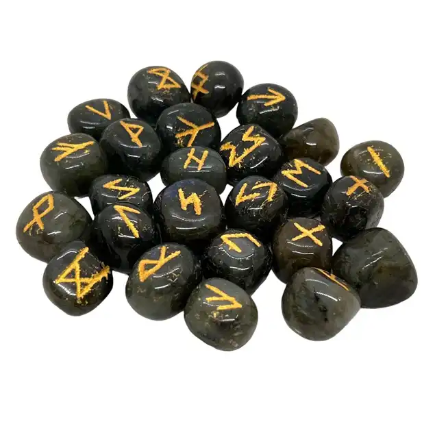 labradorite-rune-set.webp