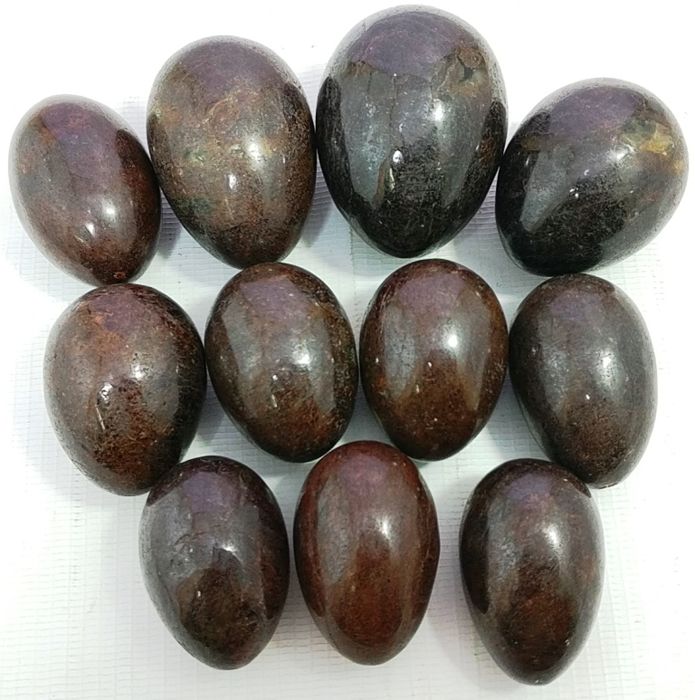 wholesale-garnet-eggs-natural-polished-gemstone-eggs-antique-imitation.jpg